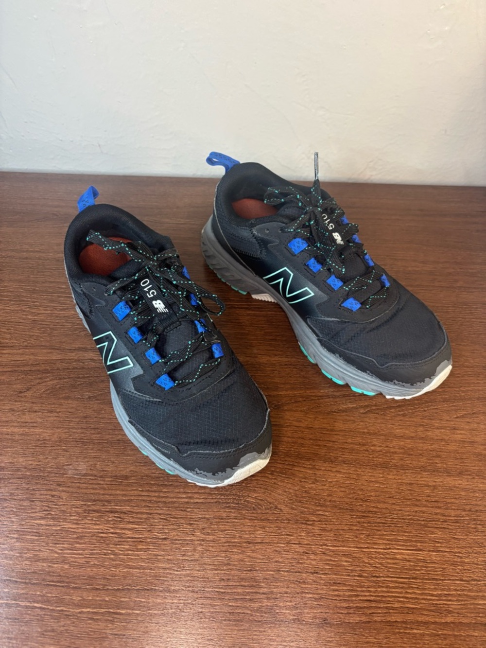 New Balance 510 Black running shoes